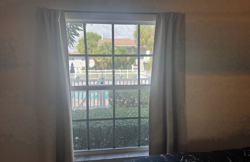 Port Canaveral Condominio | Sun Sea Surf Space 3 Bedroom Condo by Cocoa Beach Pier