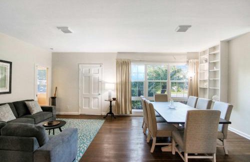 Delray Beach Casa | Sun Shells and Seaspray with Lanai