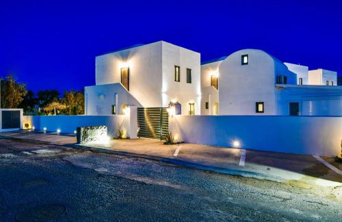 Kamari Hotel | Sun Springs Suites