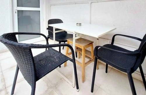 Neapolis Apartamento | Sun Tower 101 by Sky Universe