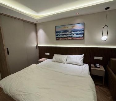 Jaypee Greens Apartamento | Sun twilight studio and hotal