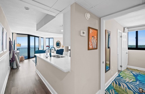 Panama City Beach Condominio | Sunbird Beach Resort by Book That Condo