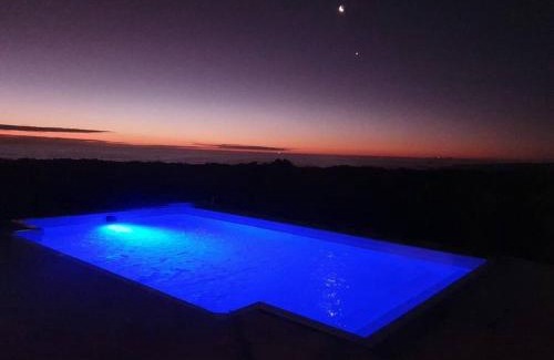 Grotto Bay Casa | Sunbird House