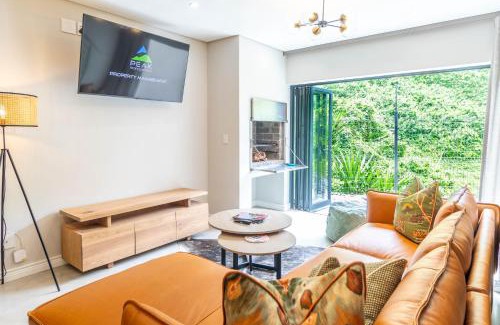 Wilderness Apartamento | Sunbird - Walk To Beach - In Town - Fast Wifi