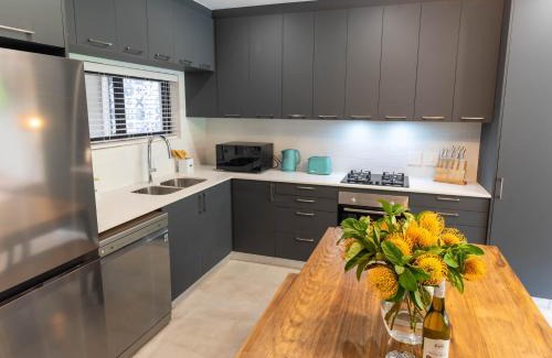 Wilderness Apartamento | Sunbird - Walk To Beach - In Town - Fast Wifi