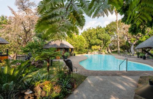Thorny Bush Game Reserve Cabina | Sunbirds Oasis Lodge