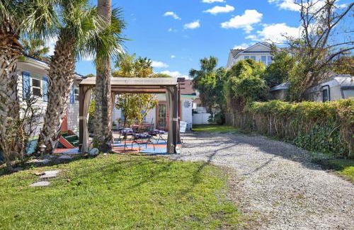 Tybee Island Casa | Suncatcher Cottage 1508-2nd Avenue A