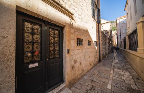 Dubrovnik Old Town Apartamento | SUNce Palace Apartments with free offsite parking