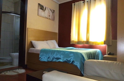 Surulere Cama Y Desayuno | Suncity Hotel
