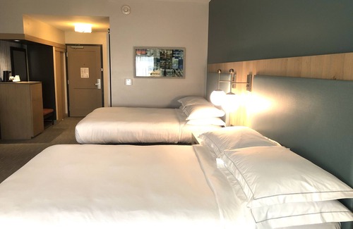Anaheim Resort Hotel | SunCoast Park Hotel Anaheim Resort, Tapestry by Hilton