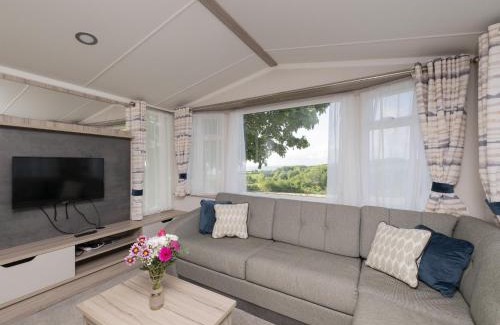 Looe Casa | Suncrest Plus Caravan by Belvilla