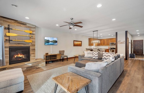 Crosslake Condominio | Sundance Ridge Condo, Heart of Crosslake, Beach