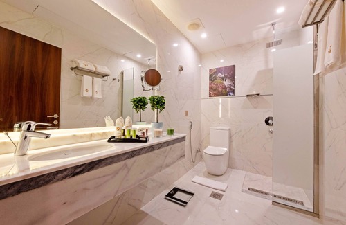Jeddah Hotel | Sunday Emerald Hotel
