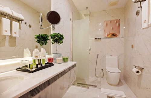 Jeddah Hotel | Sunday Emerald Hotel