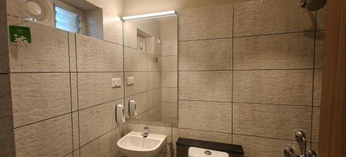 Chennai Cama Y Desayuno | Sundex Multi Hall
