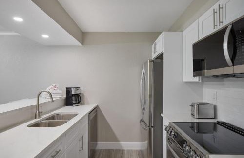 Sanibel Casa | Sundial F106 - Renovated Ground Floor Residence at Sundial Sanibel