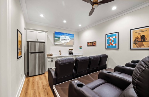 Bay County Casa | Sundial: Massive 9 BR Home- Sleeps 26, Beachfront, Priv. Pool, Pet friendly!