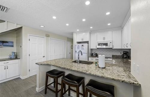 Boca Grande Casa | Sundown 12 - Beachfront Townhome - close to the Village of Boca Grande