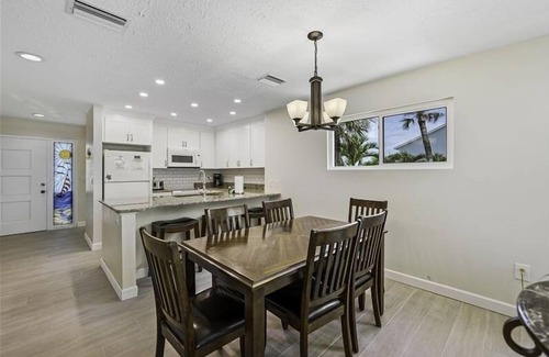 Boca Grande Casa | Sundown 12 - Beachfront Townhome - close to the Village of Boca Grande