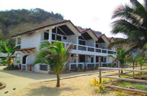 Canoa Hotel | Sundown Beach Hotel