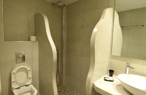 Kamari Hotel | Sunflower ApartHotel