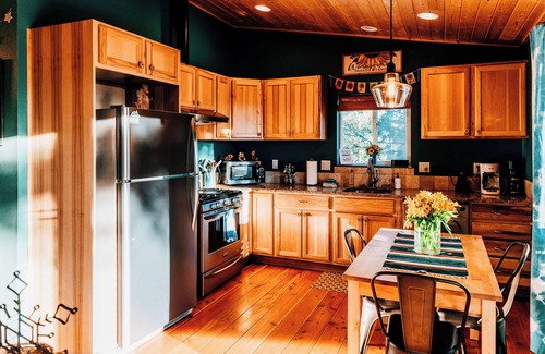 Florissant Cabina | Sunflower Cabin- Mountian Views- Hot tub