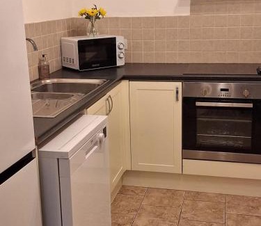 Snainton Casa | Sunflower Cottage - a charming family cottage