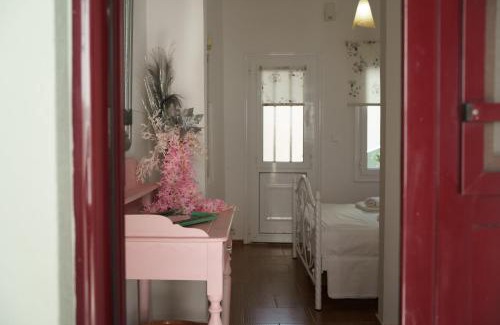 Ionia Casa | Sunflower Kallimasia