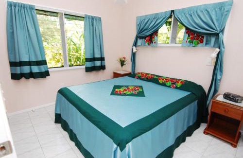 Arorangi Complejo | Sunhaven Beach Bungalows