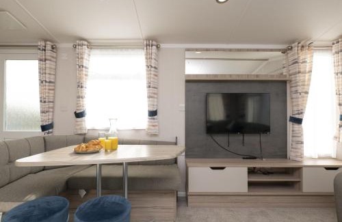 Looe Casa | Sunking Caravan by Belvilla