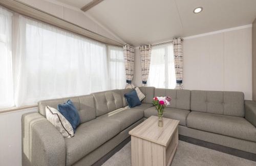 Looe Casa | Sunking Caravan by Belvilla