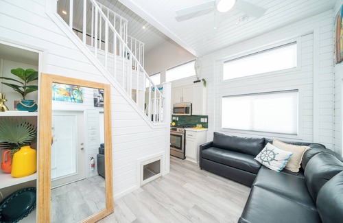 Earp Casa | Sunkissed Hideaway, Front Row at Roadrunner Resort