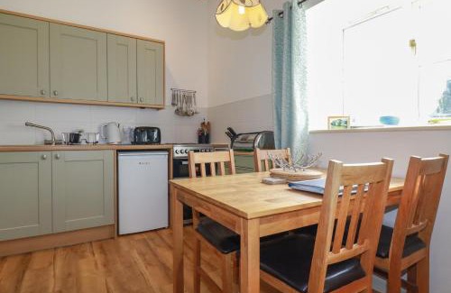 Truro Casa | Sunlight Cottage