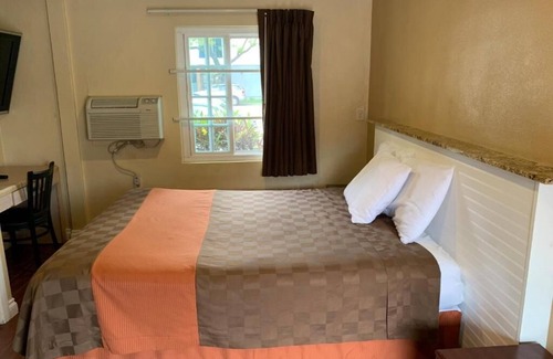 Bixby Knolls Hotel | Sunlight Motel