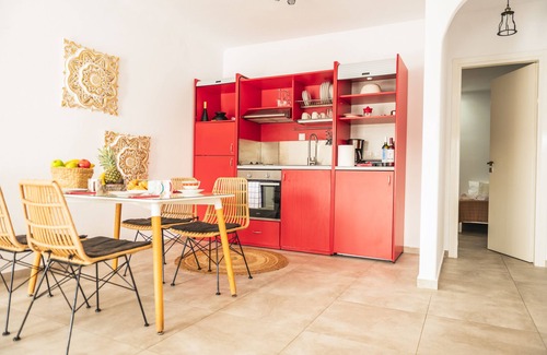Agios Stefanos Apartamento | sunlight ornos suites Azure