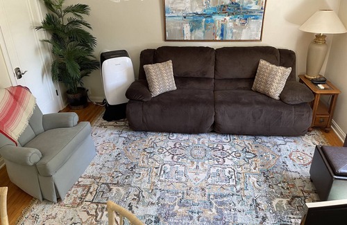 Cedar Falls Casa | Sunlight Splendor Suite at Twin Oaks by the Trails - Upstairs Apartment in Home