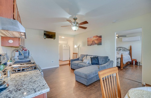 Albuquerque Cabaña | Sunlit Albuquerque Retreat: 3 Mi to Old Town!