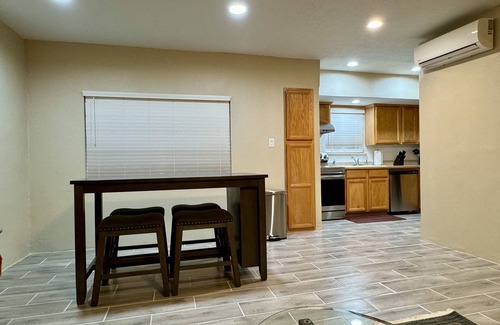 Las Cruces Casa | Sunlit Crosses Escape for Traveling Professionals