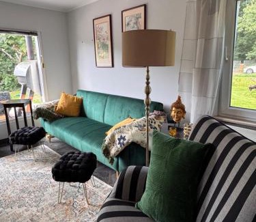 Krummendorf Apartamento | Sunlit Garden am Wald Strand Warnowufer