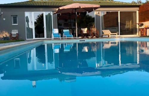 Korithion Casa | Sunlit Pool House