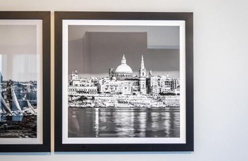 Msida Apartamento | Sunlit Serenity Modern Apartment with City Views