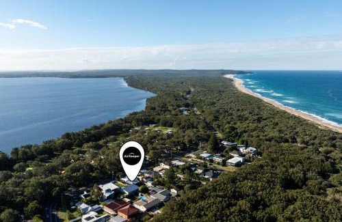 Budgewoi Casa | Sunlit Shores Mimosa 4BR Coastal Home with Yard & Loft Suite