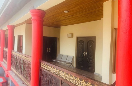 Kumasi Apartamento | Sunlit Top Floor +Starlink Wi-Fi + Laundry Machine