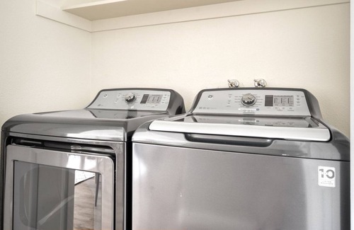 Walnut Creek Apartamento | Sunlit Walnut Creek 1BR w/ Gym & W/D, near FB & Google, by Blueground