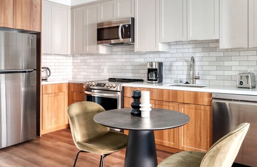 Walnut Creek Apartamento | Sunlit Walnut Creek 1BR w/A/C & W/D, near BART, by Blueground