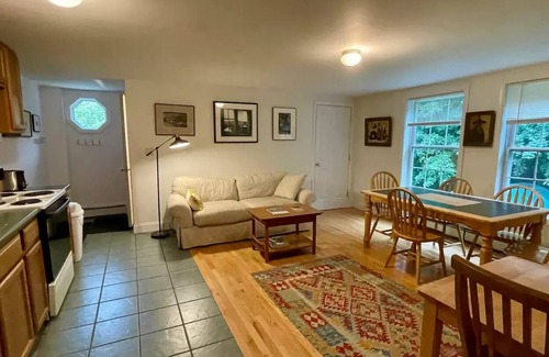 West Kennebunk Apartamento | Sunny 1-bedroom apartment on Maine Coast