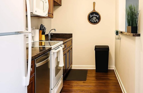 Arlington Heights Apartamento | Sunny 1BR Apartment in the Surburbs