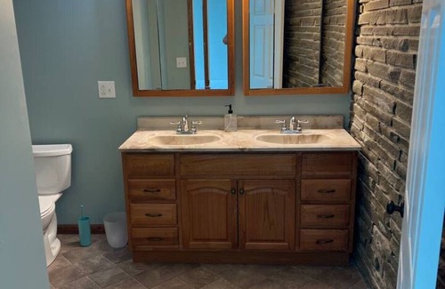 Wellsboro Apartamento | Sunny 1BR w/ Game Room + Firepit | 10 min to Town