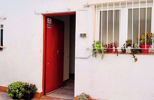 Gracia Apartamento | Sunny 2 BD Penthouse in Gracia. Virreina Square