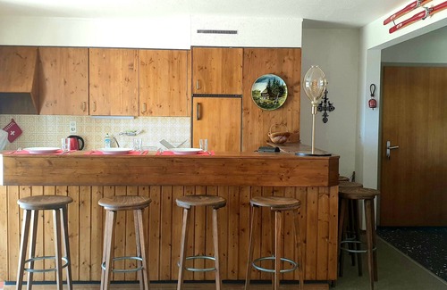Randogne Apartamento | Sunny 2 bedroom apartment with large terrace, stunning views & indoor pool